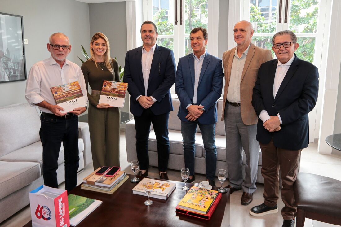 Presidente e diretores do Lafepe visitam a Folha de Pernambuco e destacam projetos da instituição