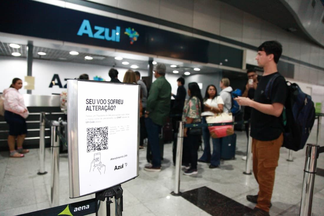 Vôo de Recife para Madrid sofre com problemas