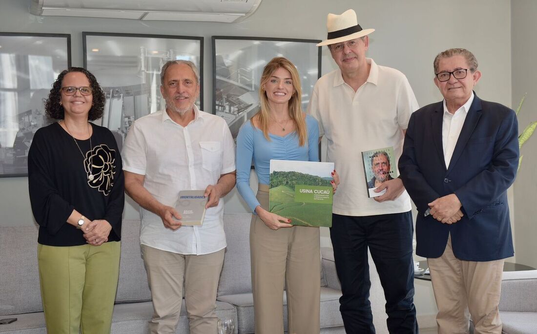 Eduardo Giannetti visita a Folha de Pernambuco e aborda questões econômicas do Brasil