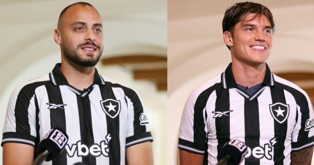 Arthur Cabral e Correa durante apresentação no Botafogo