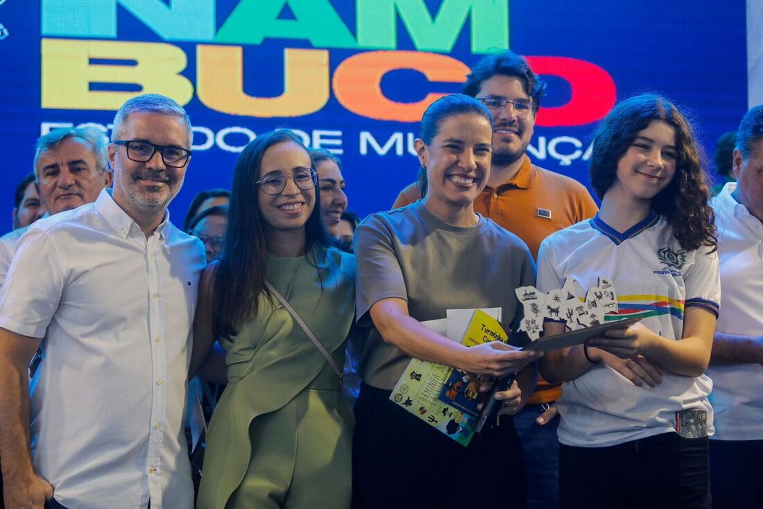 Raquel Lyra participa da abertura do Circuito Literário de Pernambuco em Petrolina, no Sertão