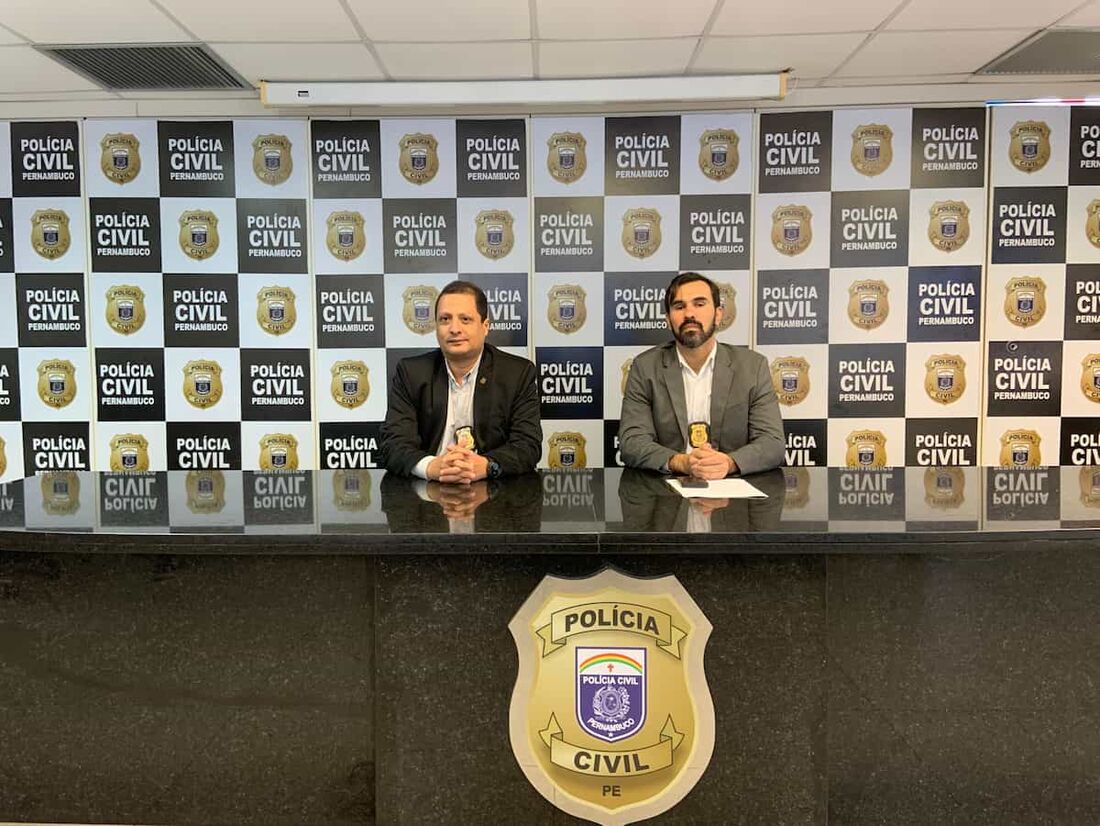 Delegado Paulo Gondim, Gestor DIM; Delegado Guilherme Kerth, titular da Delegacia de Abreu e Lima.