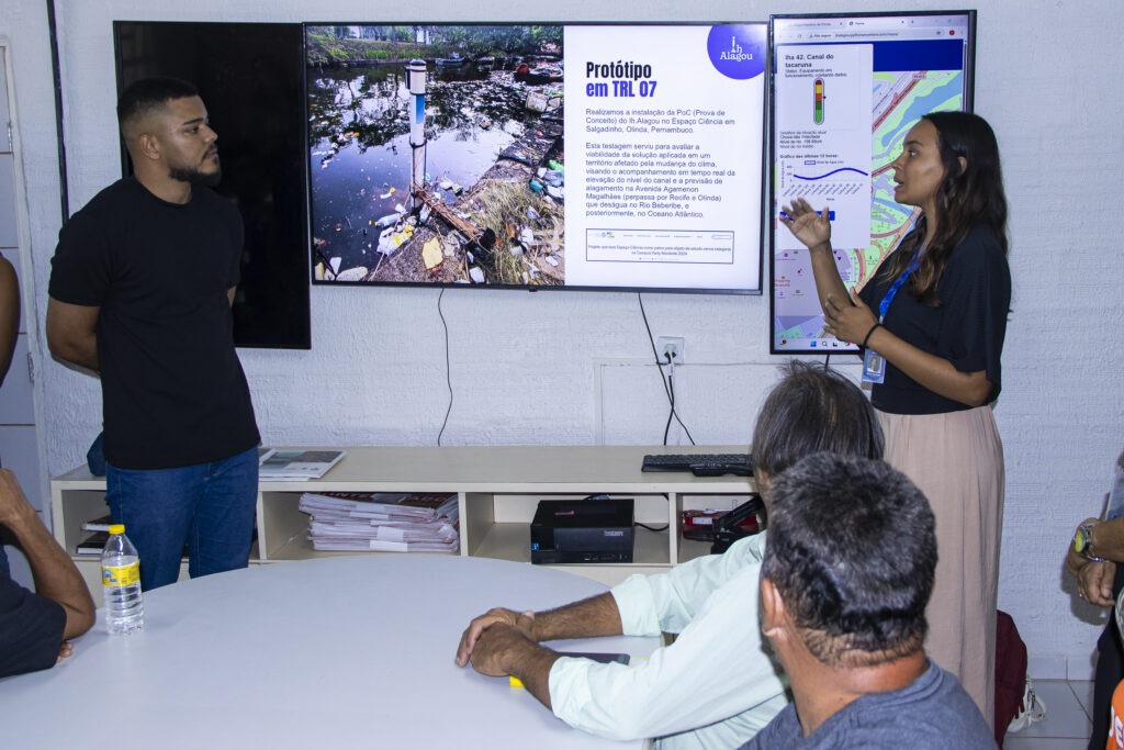 Defesa Civil de Olinda inicia implantação de sistema que monitora risco de alagamentos em tempo real