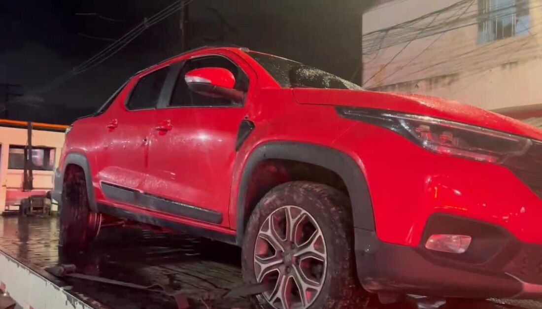 Veículo foi apreendido