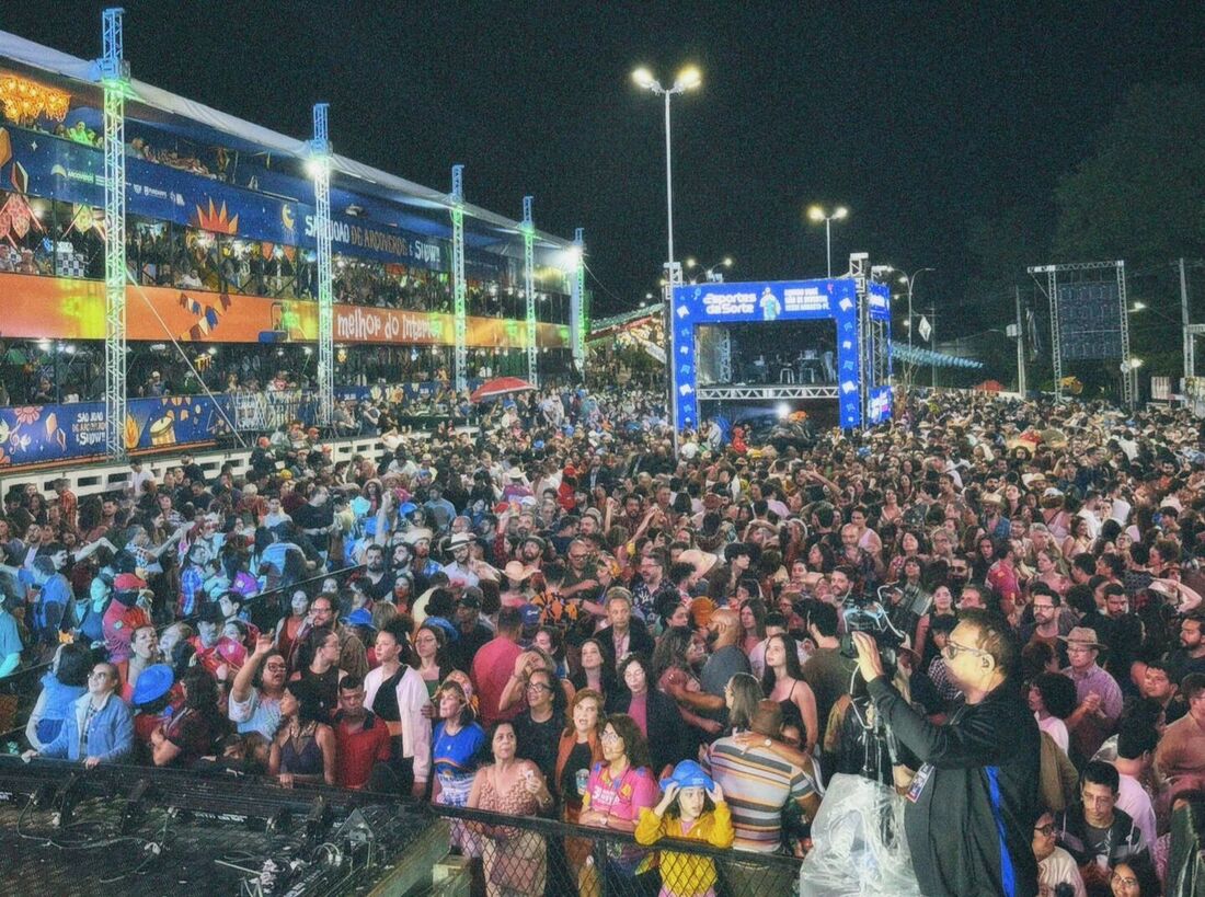 São João em Arcoverde reúne multidão