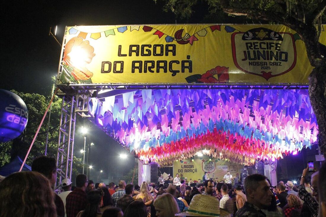 São João na Lagoa do Araçá, no Recife