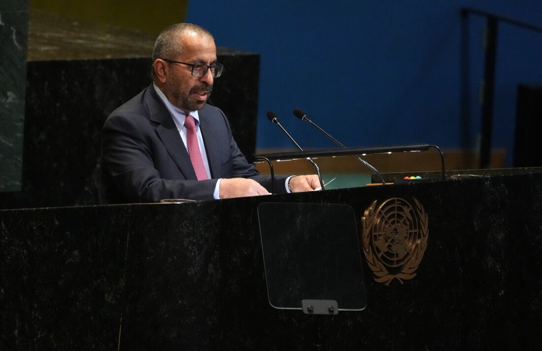 Khalifa Shaheen Almarar Ministro de Estado das Relações Exteriores e Cooperação Internacional dos Emirados Árabes Unidos