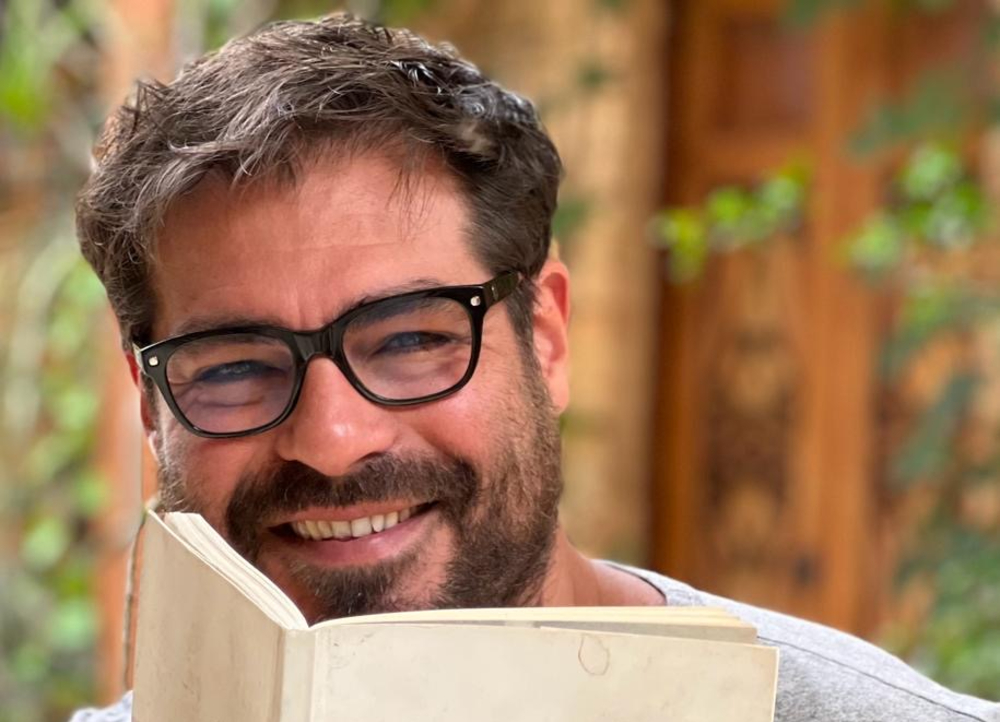 Thiago Lacerda lê textos de Drummond em festival literário do Recife