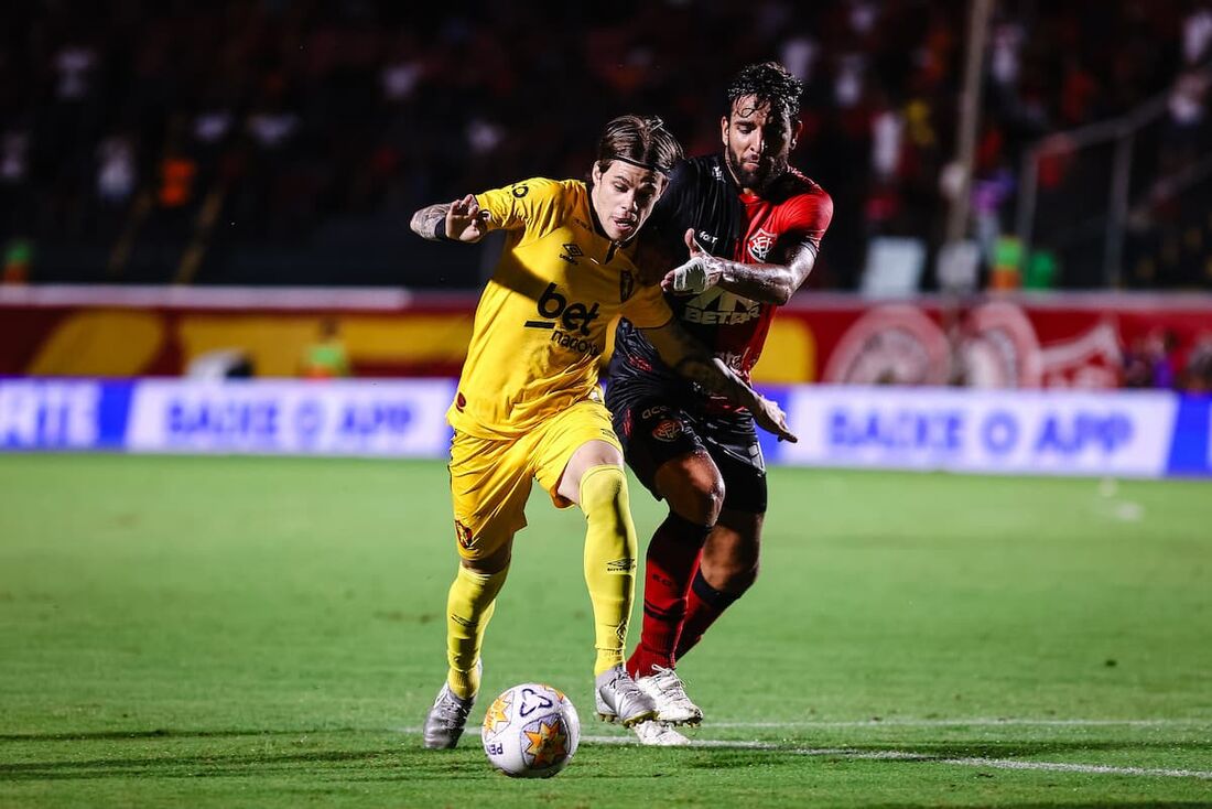 Pela Copa do Nordeste de 2025, no Barradão, Vitória venceu o Sport por 1x0