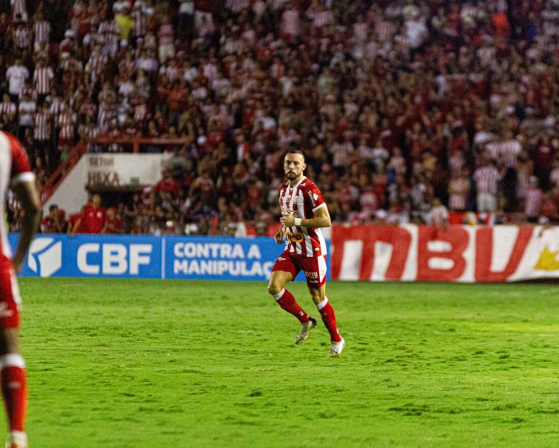 Paulo Sérgio deve ser opção para compor o sistema ofensivo do Náutico contra o Caxias