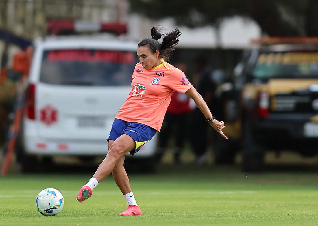 Marta em treino para a Copa América