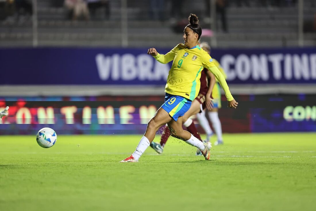 Estreia do Brasil na Copa América Feminina teve vitória contra a Venezuela neste domingo (13)