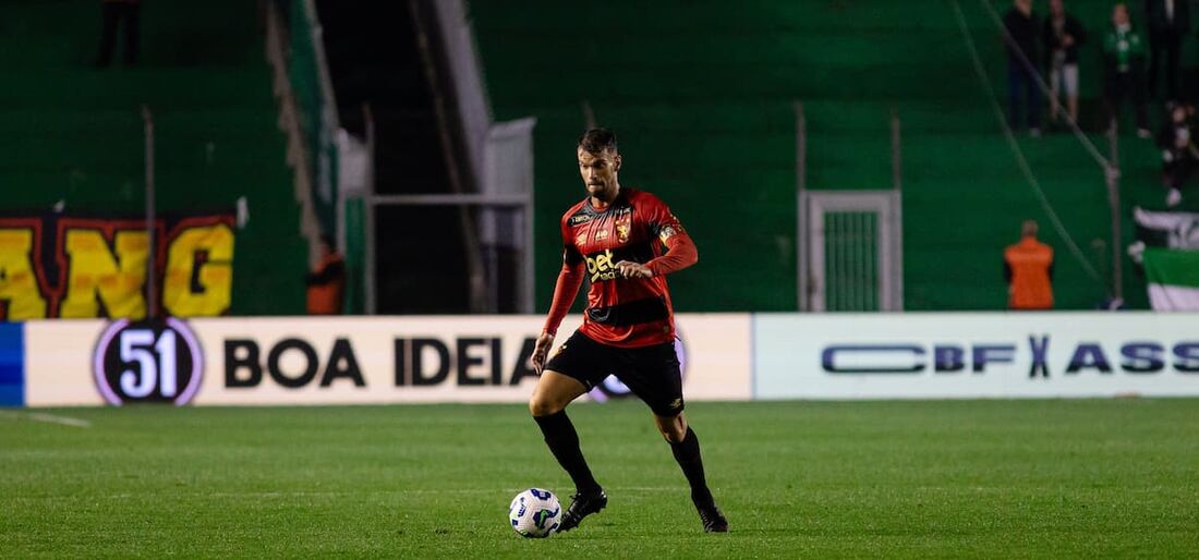 Rafael Thyere, capitão do Sport, fez seu primeiro jogo na Série A