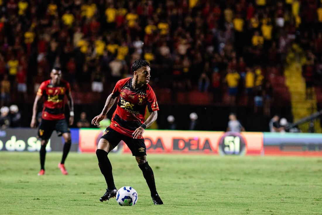 Matheusinho deu uma assistência no jogo contra o Vitória