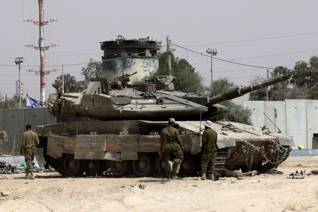 Israel expande operações em Gaza enquanto crescem os apelos pelo fim da guerra