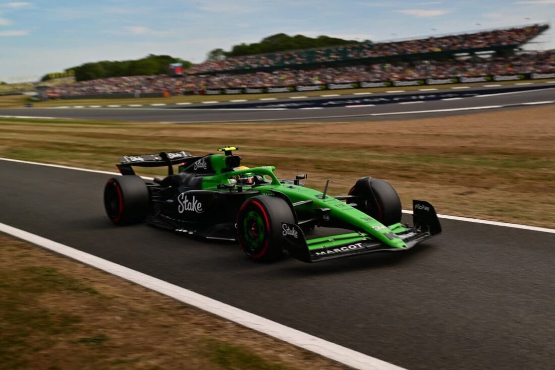Piloto brasileiro Gabriel Bortoleto, da Sauber