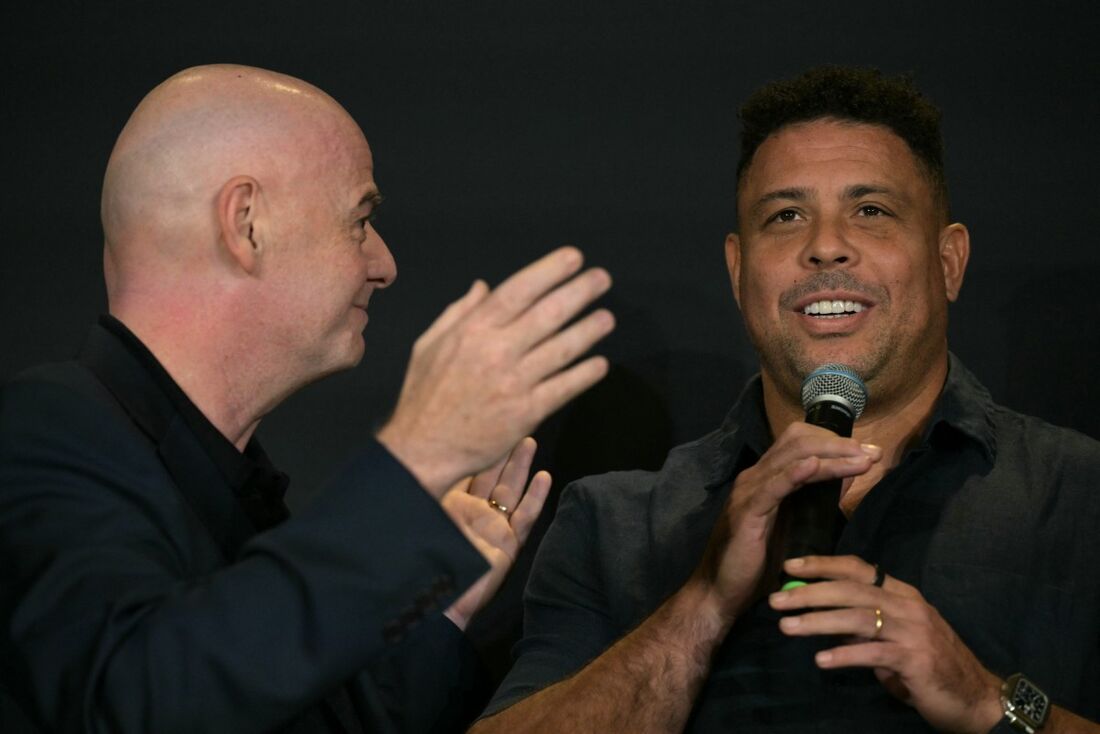 Infantinno e Ronalo em evento da Copa do Mundo de Clubes