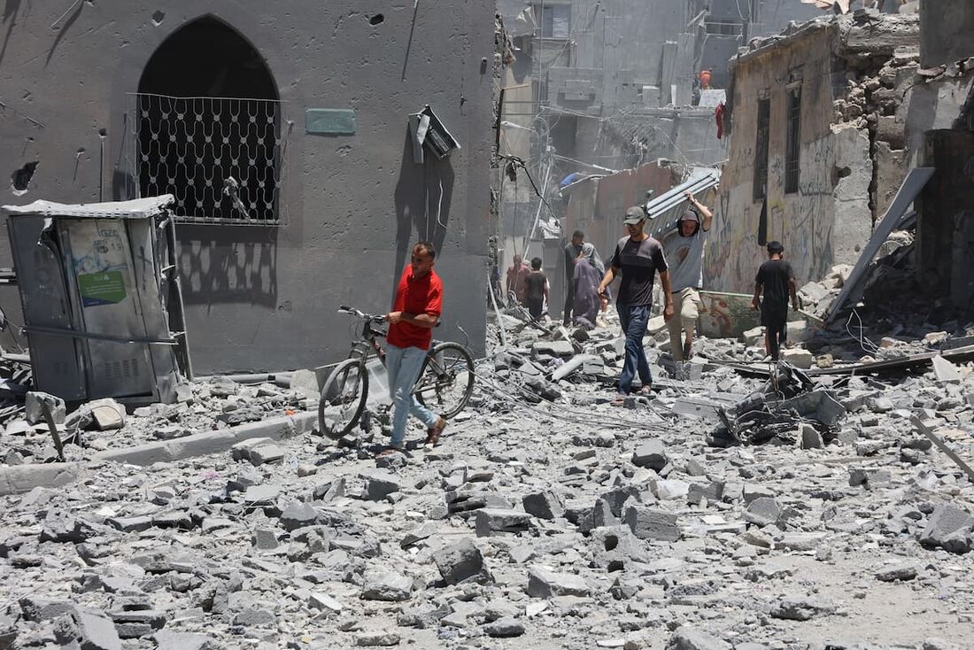 Tumulto perto de um centro de distribuição de ajuda humanitária em Gaza deixou pessoas mortas