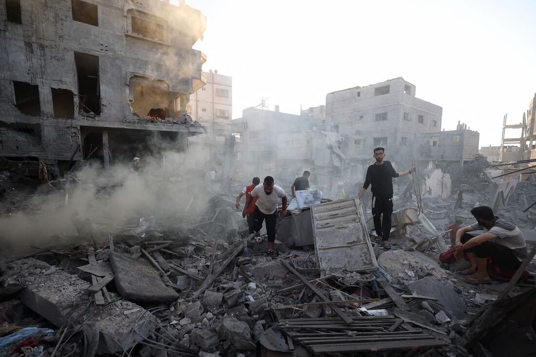 Netanyahu decide ocupar inteiramente a Faixa de Gaza, diz TV israelense