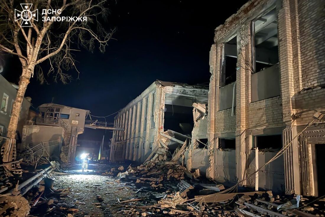 novos bombardeios russos deixaram cerca de vinte mortos na Ucrânia nesta terça-feira (29)