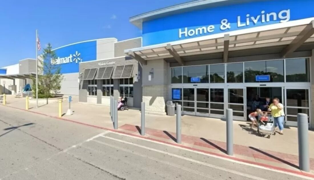 Walmart de Traverse City, no estado do Michigan, onde aconteceu o ataque
