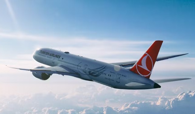 Passageiro morre em voo da Turkish Airlines rumo à Califórnia e corpo desaparece após pouso nos EUA 