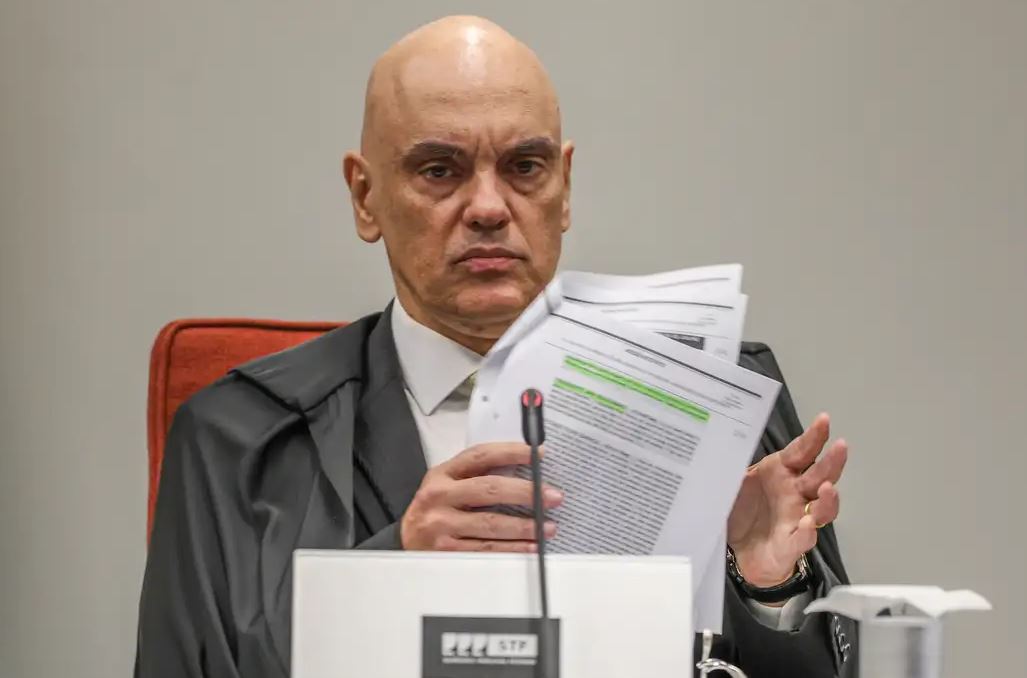 Ministro Alexandre de Moraes, do Supremo Tribunal Federal (STF), decidiu por não prender Jair Bolsonaro