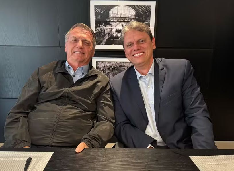 Jair Bolsonaro e Tarcísio de Freitas em almoço em Brasília