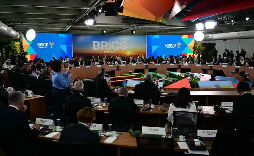 Brasil convoca para dia 8 reunião virtual de líderes do Brics em meio a tarifaço de Trump