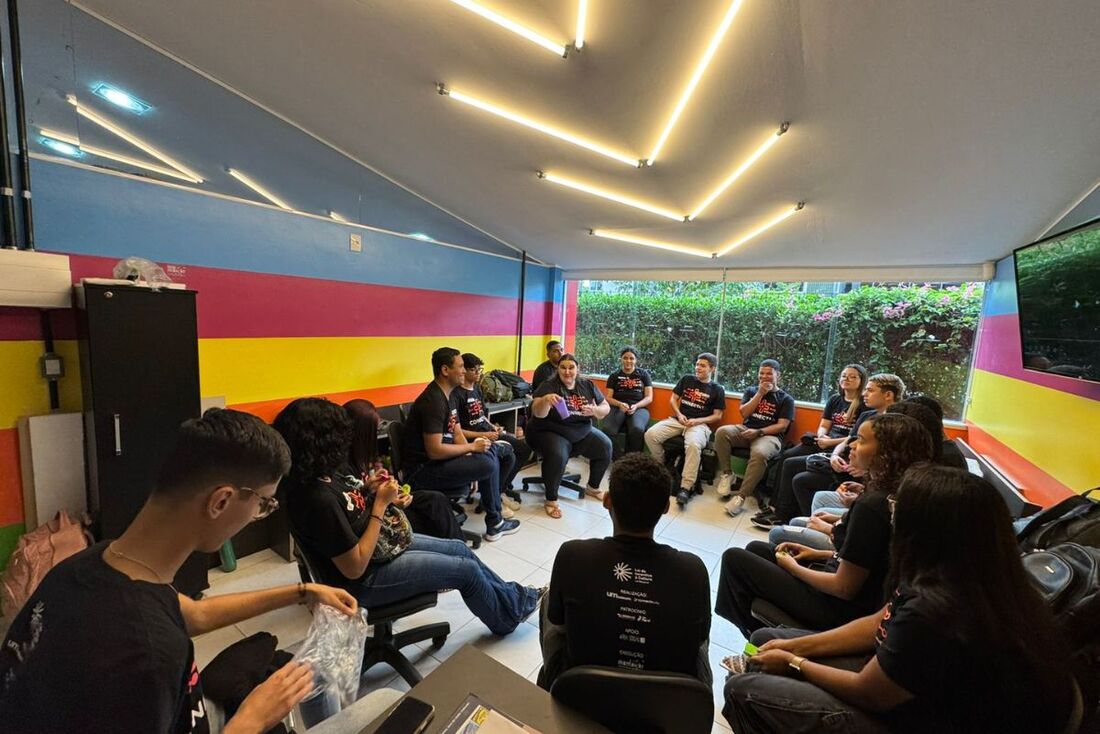 Connecta+ oferece oficinas gratuitas de expressão criativa e tecnologia