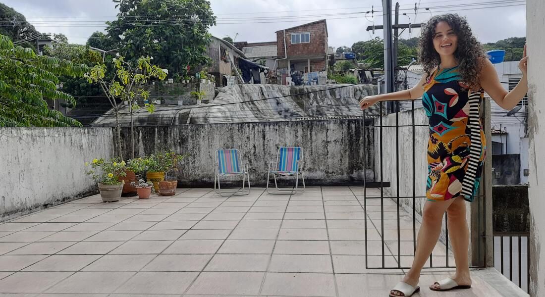 Milena Marques idealizou projeto "Teatro na Laje"