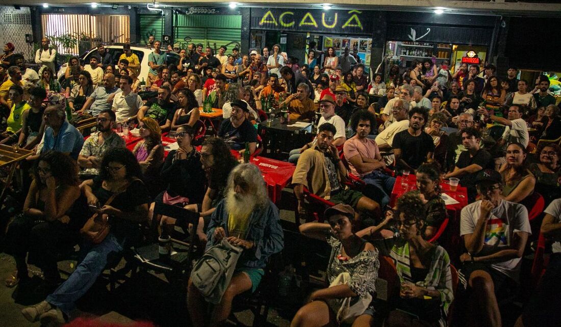 Encontros do Cinema Pernambucano, no bar Super 8