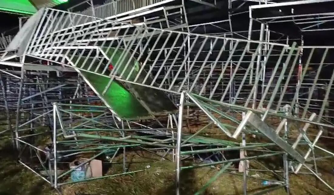 Desabamento da arquibancada aconteceu neste sábado (19)