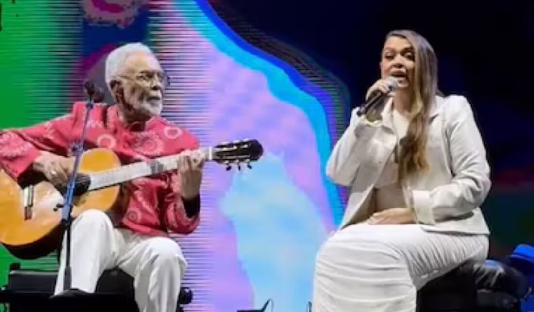 Preta Gil sobe ao palco com o pai, Gilberto Gil, em show da turnê 'Tempo Rei' em SP