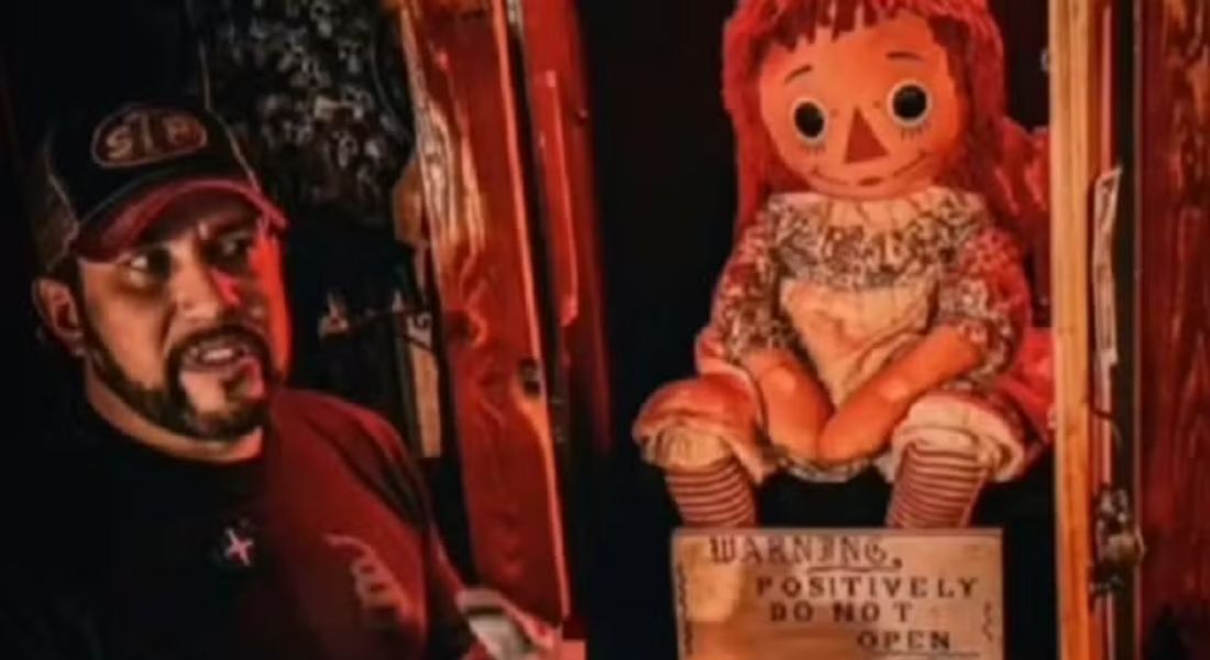 Dan Rivera fazia turnê com boneca que inspirou o filme 'Annabelle' quando faleceu aos 54 anos