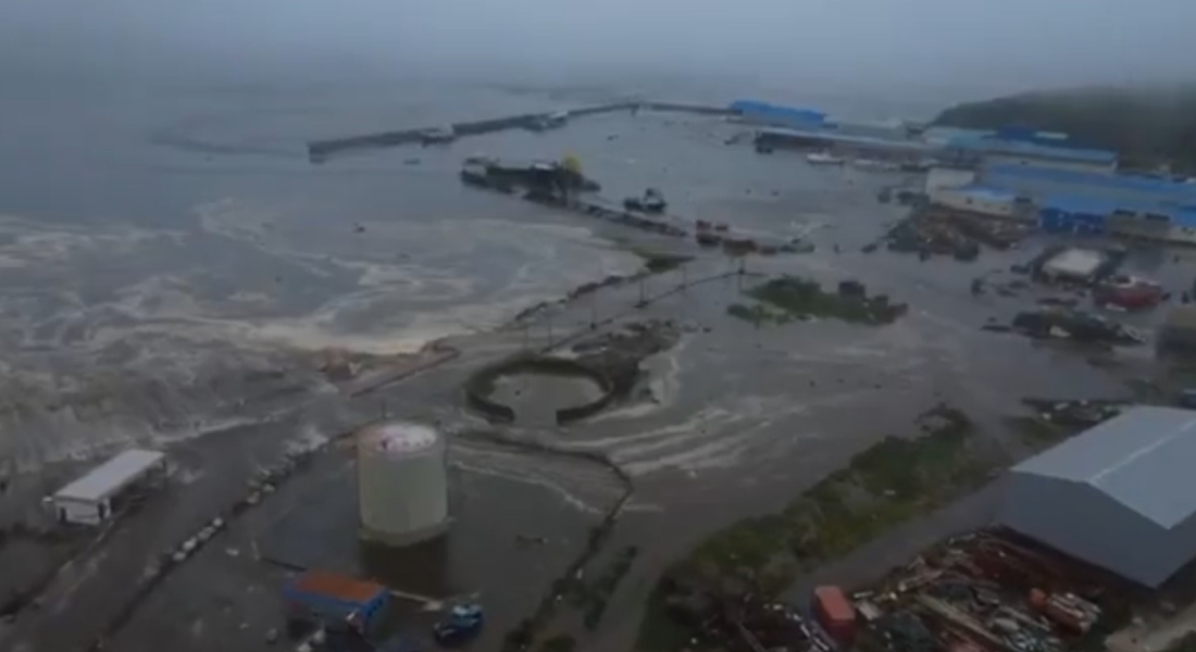 Tsunami inunda cidade portuária na Rússia