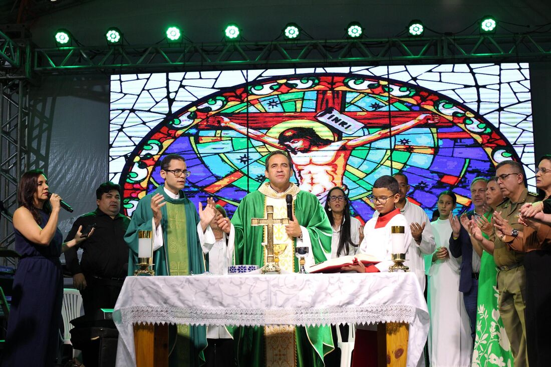 A Santa Missa na Vila Padre Arlindo aconteceu neste sábado (19)
