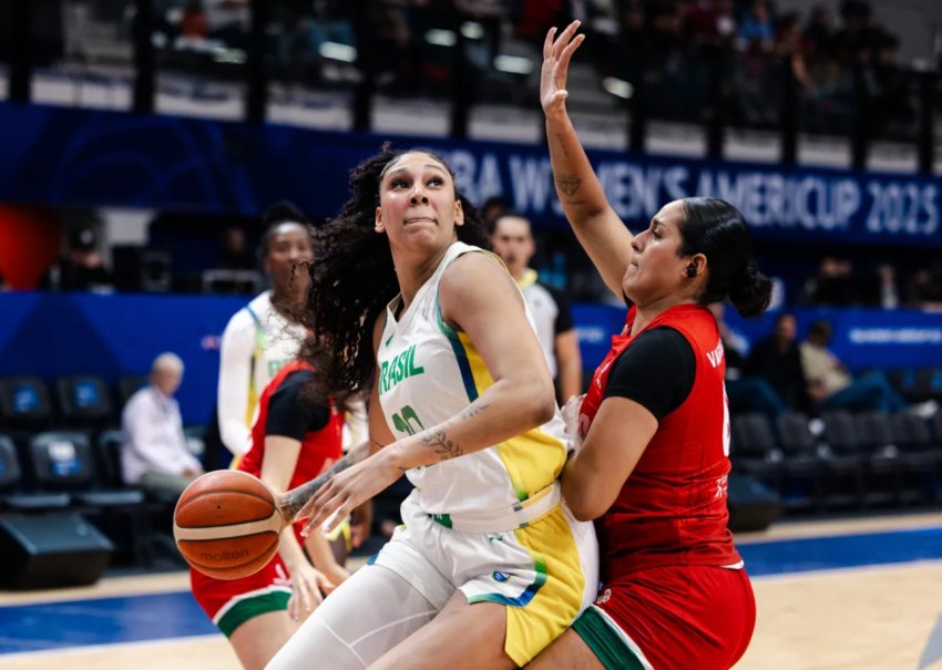 Kamilla Cardoso liderou o Brasil na vitória contra o México, na Copa América de Basquete 