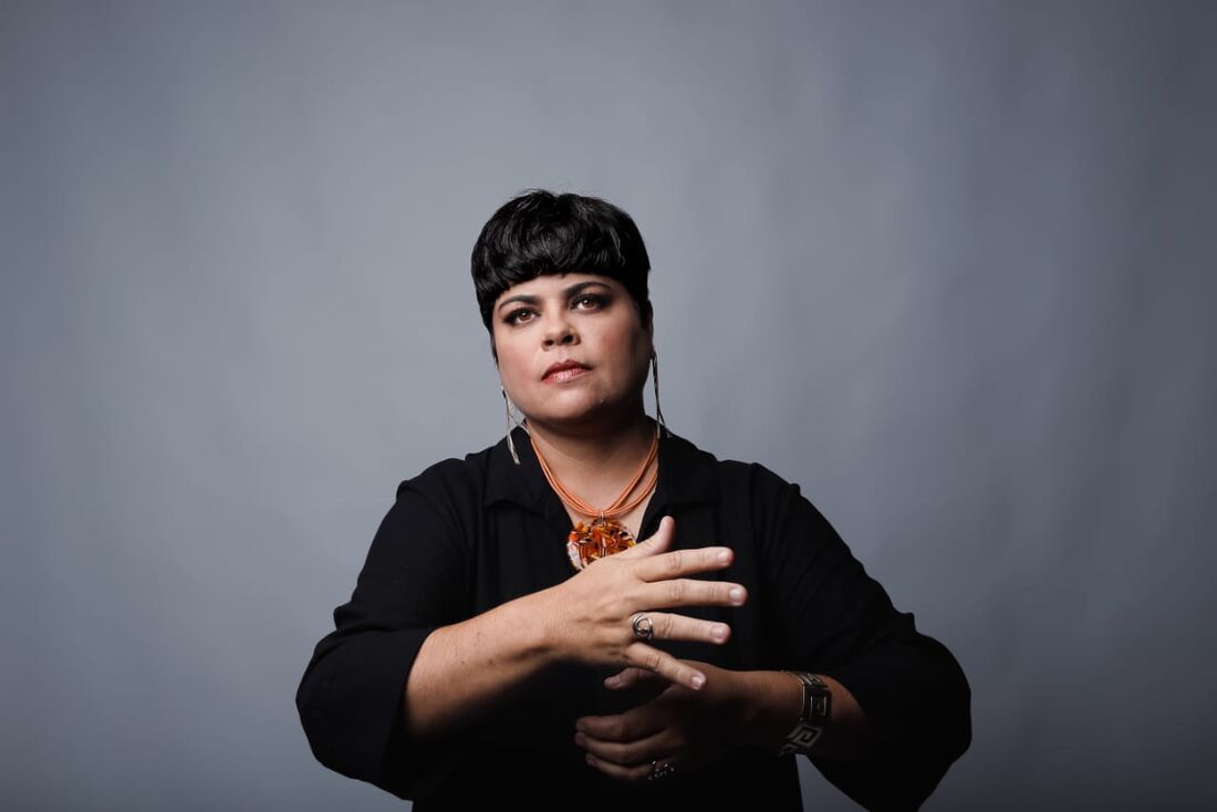 Com 26 anos de carreira, Isabela é uma das vozes mais respeitadas da cena musical pernambucana