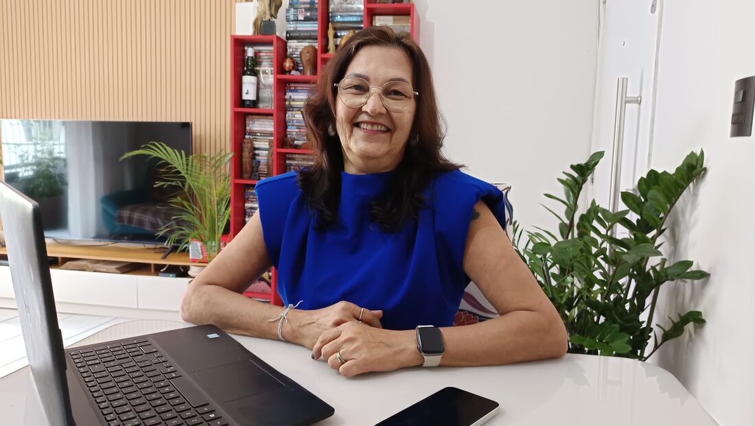 Jussara Carvalho admite não conseguir seguir o planejamento que faz todos os meses