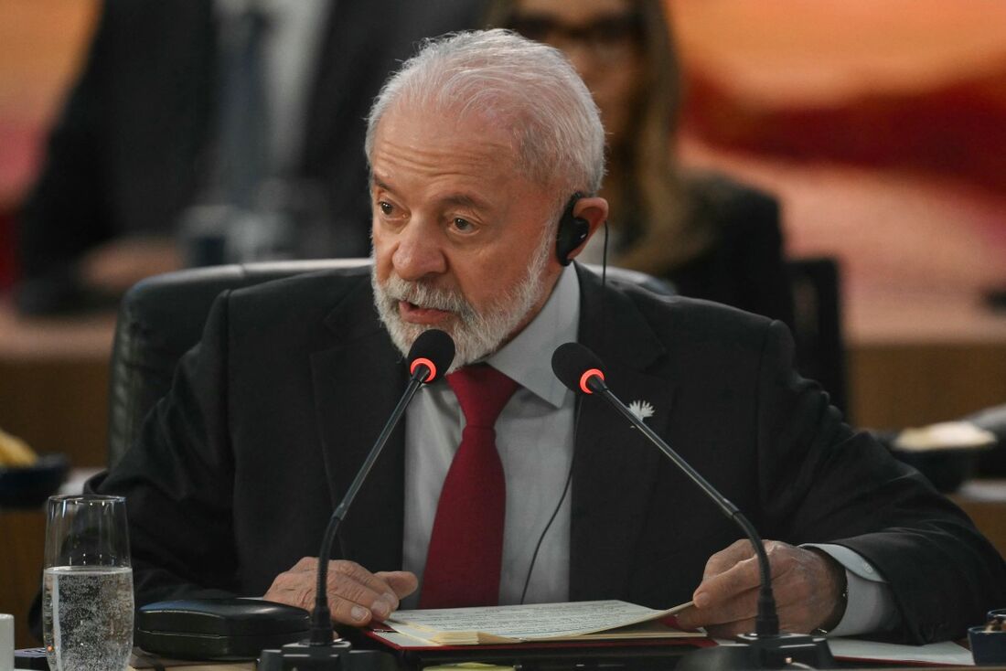 Lula discursa em reunião do Brics