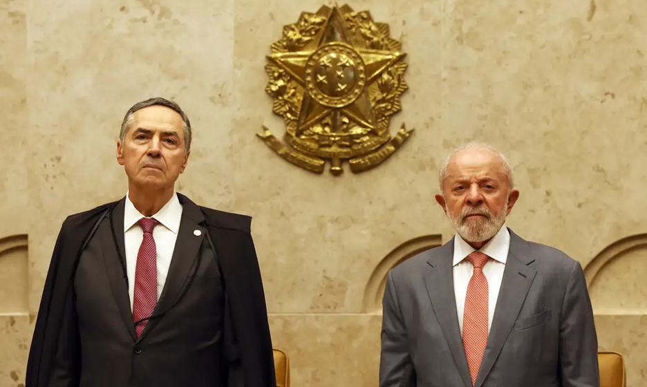  Luiz Roberto Barroso, ministro do STF, e Luís Inácio Lula da Silva, presidente do Brasil