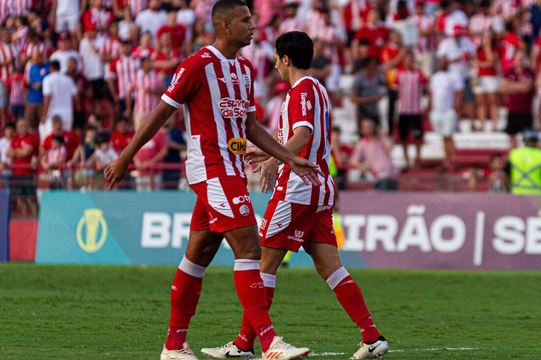 Mateus Silva, zagueiro do Náutico