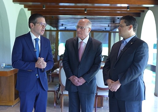 Hugo Motta, Geraldo Alckmin e Davi Alcolumbre após reunião sobre tarifaço dos EUA