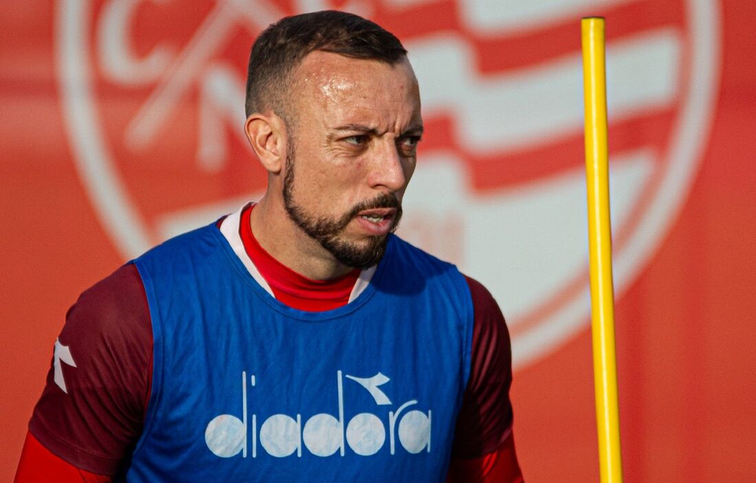 Paulo Sérgio, atacante do Náutico
