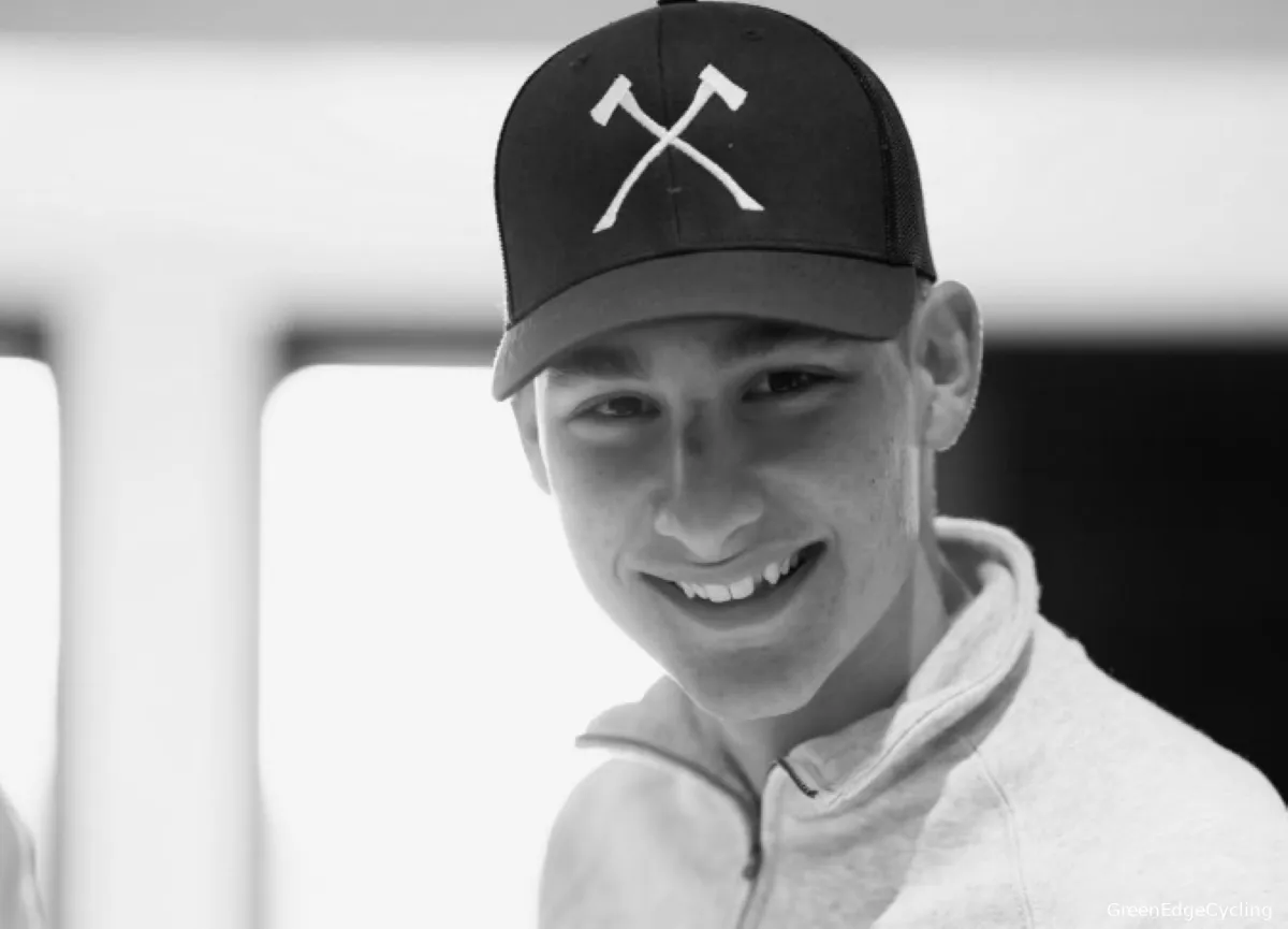 Samuele Privitera, ciclista italiano, morreu aos 19 anos depois de sofrer um grave acidente em um campeonato de base europeu