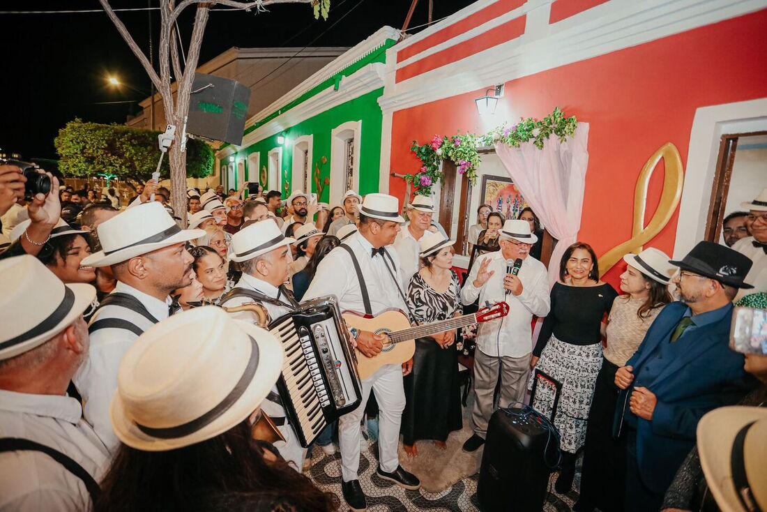 Governadora Raquel Lyra e a vice Priscila Krause participam da 26ª Serenata da Recordação, em Santa Maria da Boa Vista, Sertão do São Francisco