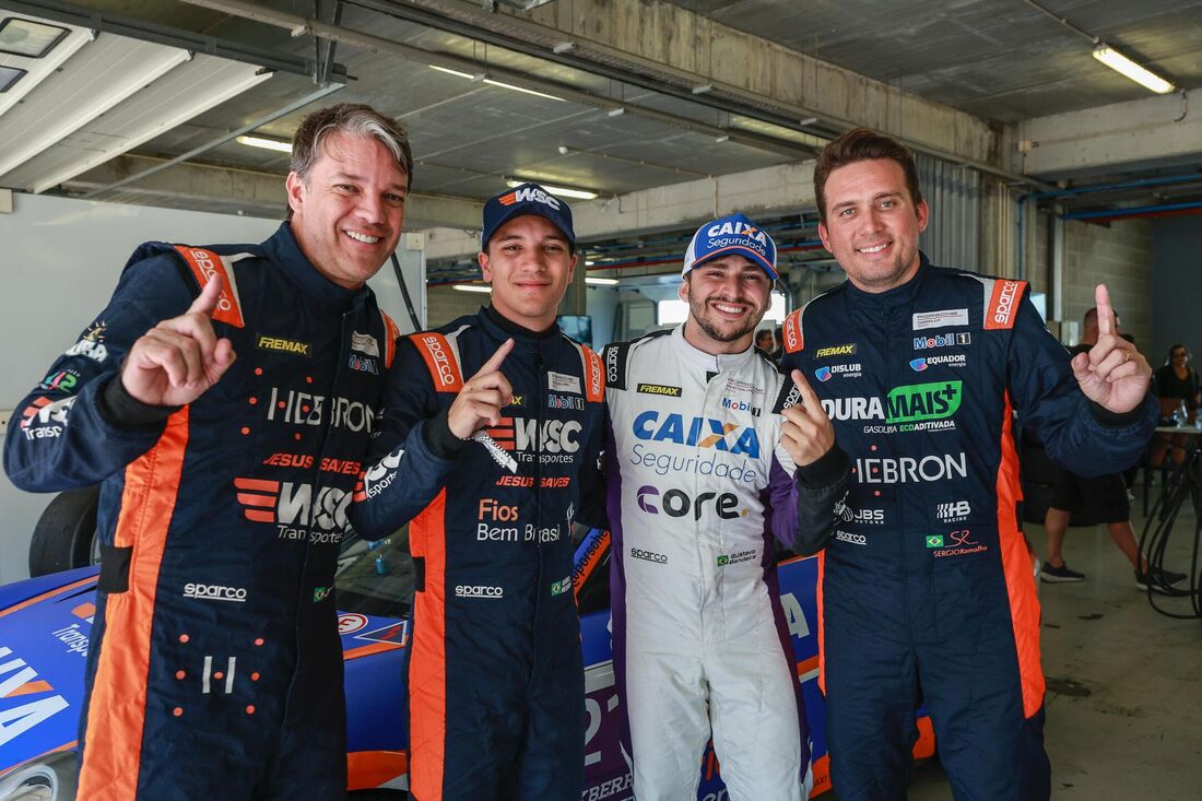 Josimar Júnior, Daniel Neumann, Gustavo Bandeira e Sérgio Ramalho disputam a Porsche Cup Endurece pela HB Racing WSC Group