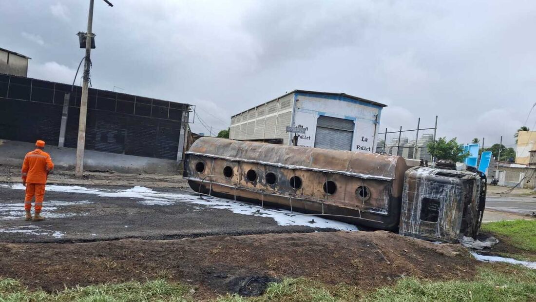 Caminhão pegou fogo