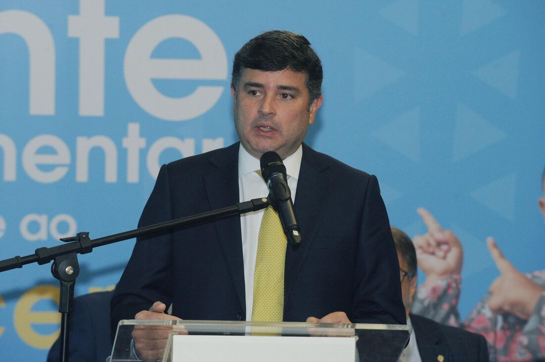 Eduardo da Fonte propôs que o SUS forneça gratuitamente cadeiras de rodas a pessoas com deficiência